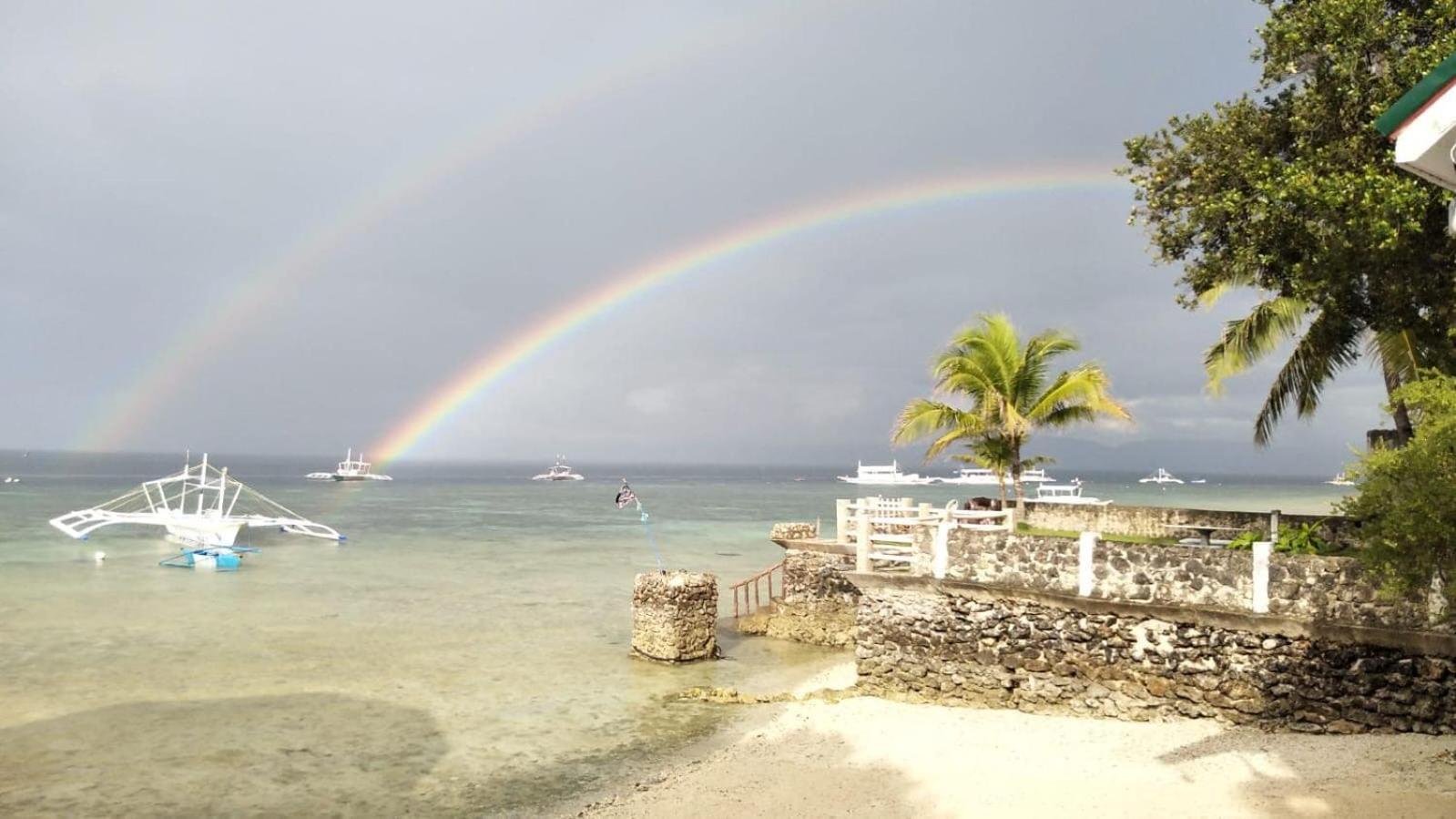 Love'S Beach & Dive Resort Moalboal Eksteriør bilde
